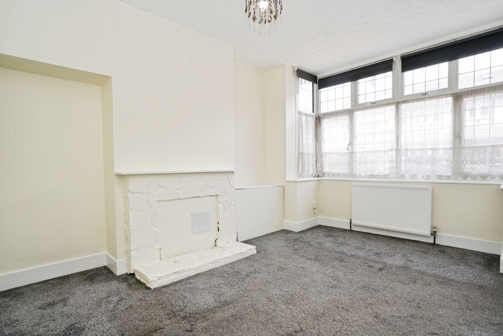 Property photo 2 of 15 _Bb_1454