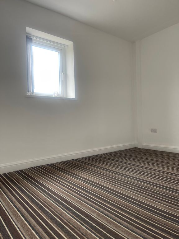 Property photo 2 of 3