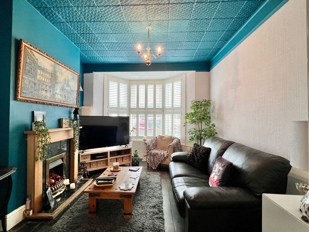 Property photo 2 of 21