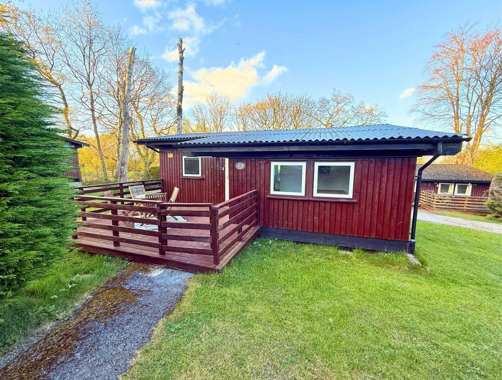 Property photo 2 of 8