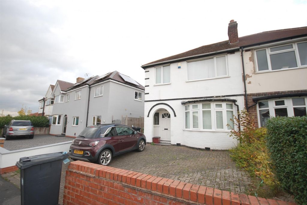 Property photo 2 of 6