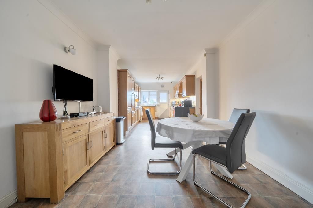 Property photo 2 of 22 Dining Room/Kitchen