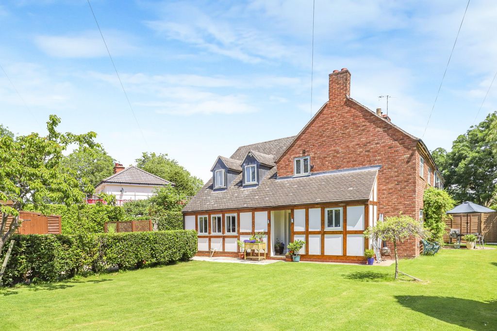 Property photo 1 of 30