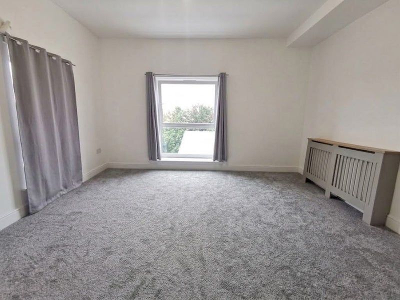 Property photo 3 of 13 Photo 2