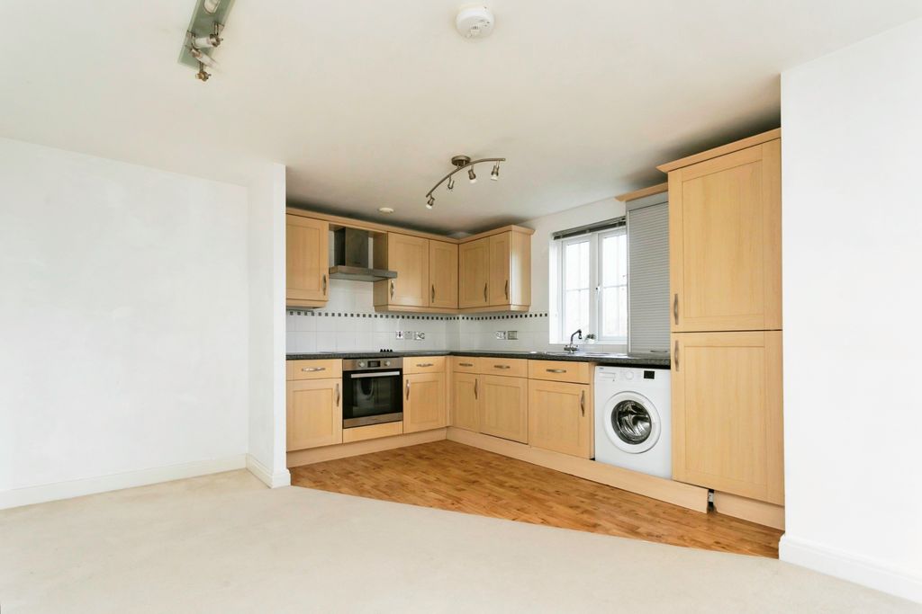 Property photo 3 of 12