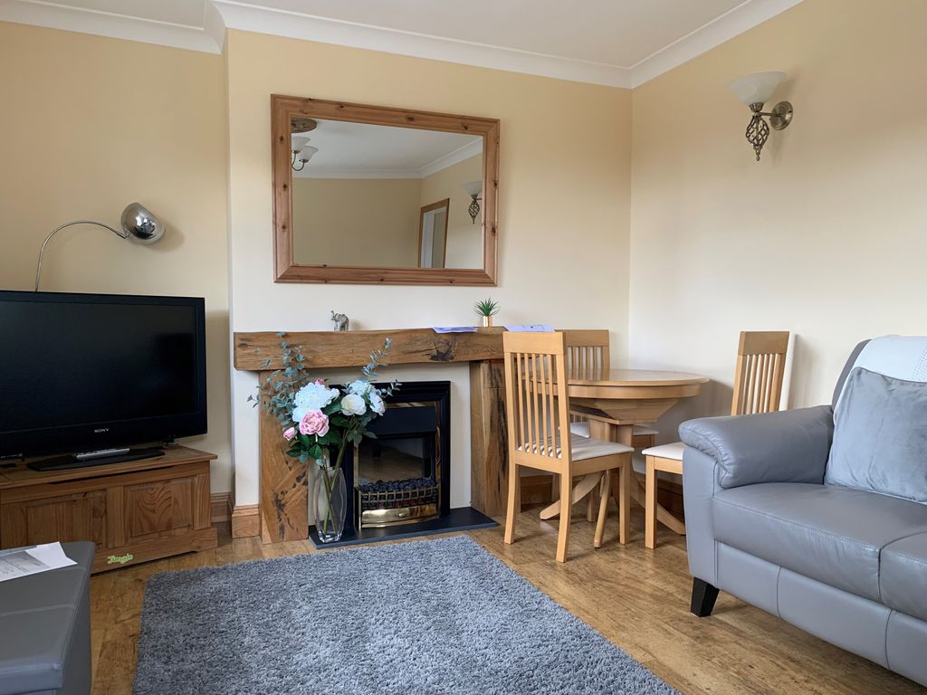 Property photo 2 of 16 Lounge 1