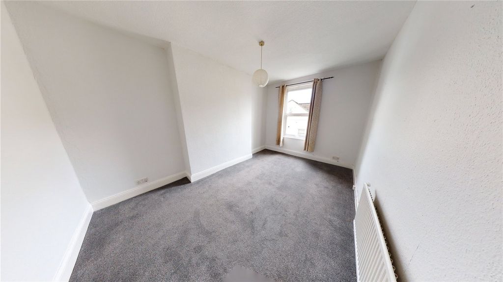 Property photo 3 of 7 Picture No. 09