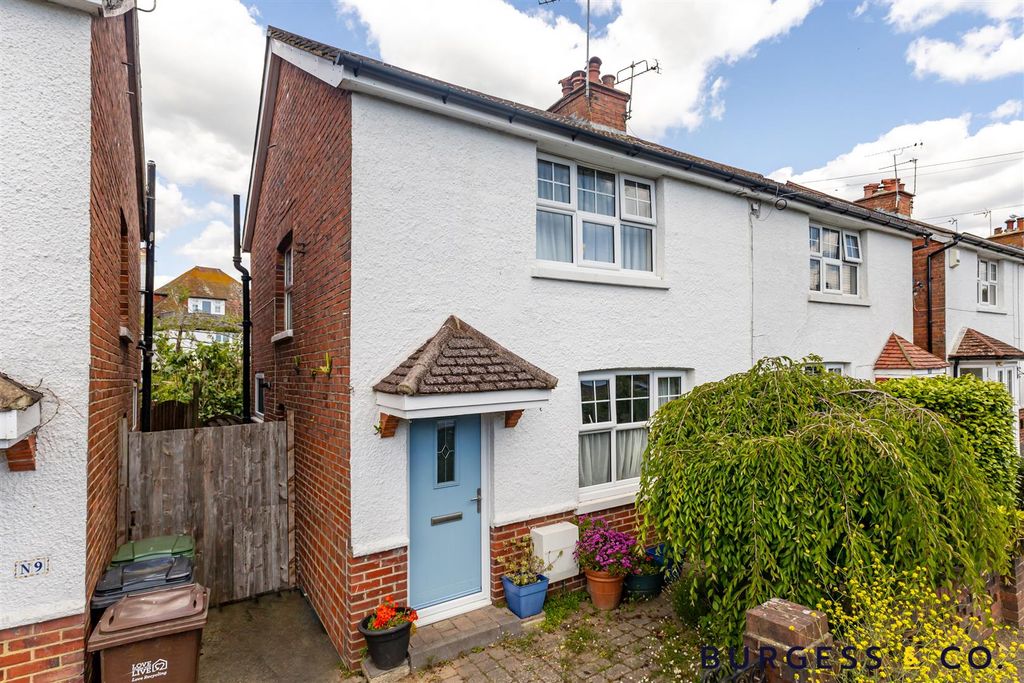 Property photo 1 of 21 Untitled-11.Jpg