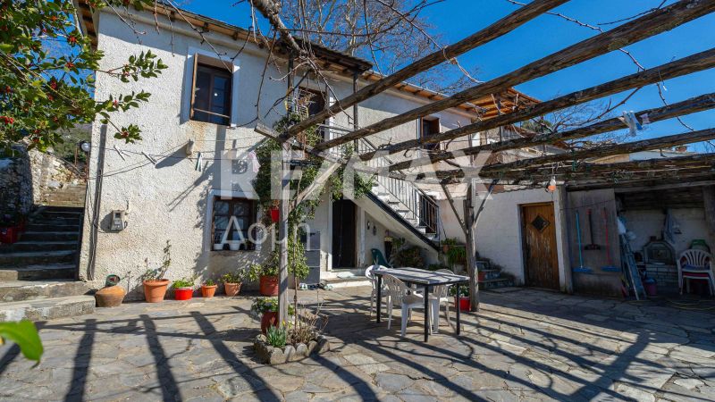 Property photo 1 of 40