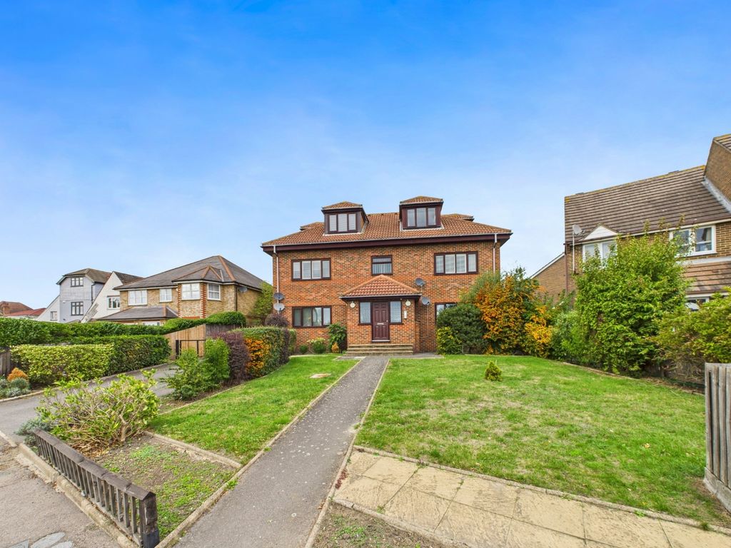 Property photo 1 of 15 4537510