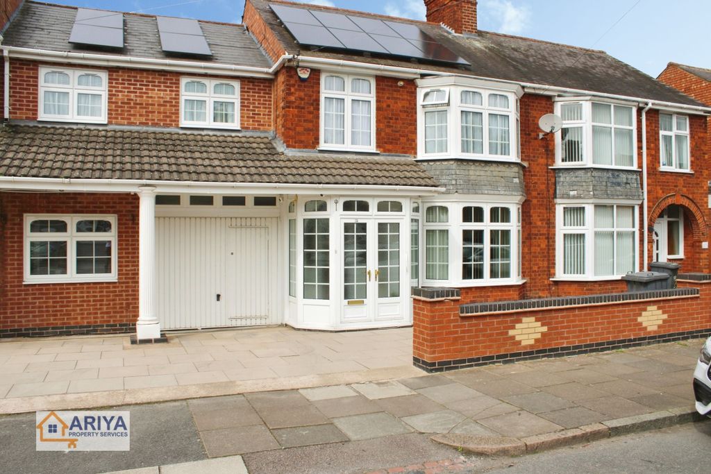 Property photo 1 of 23