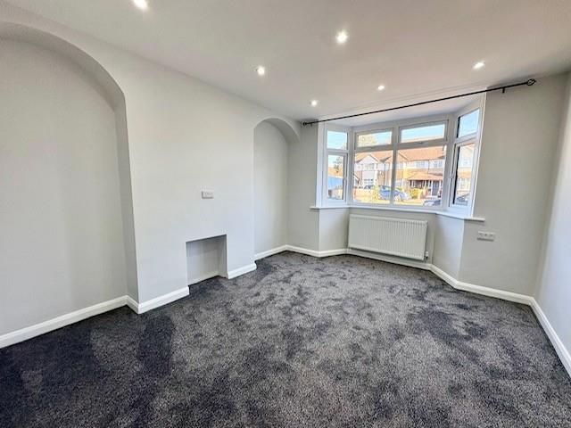 Property photo 3 of 10 Internal View