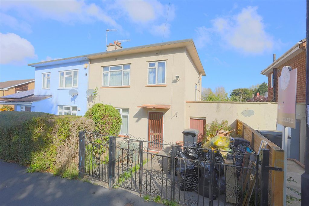 Property photo 1 of 15