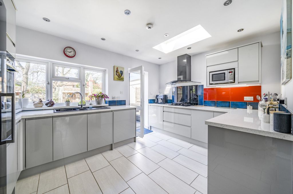 Property photo 3 of 26 Picture 3