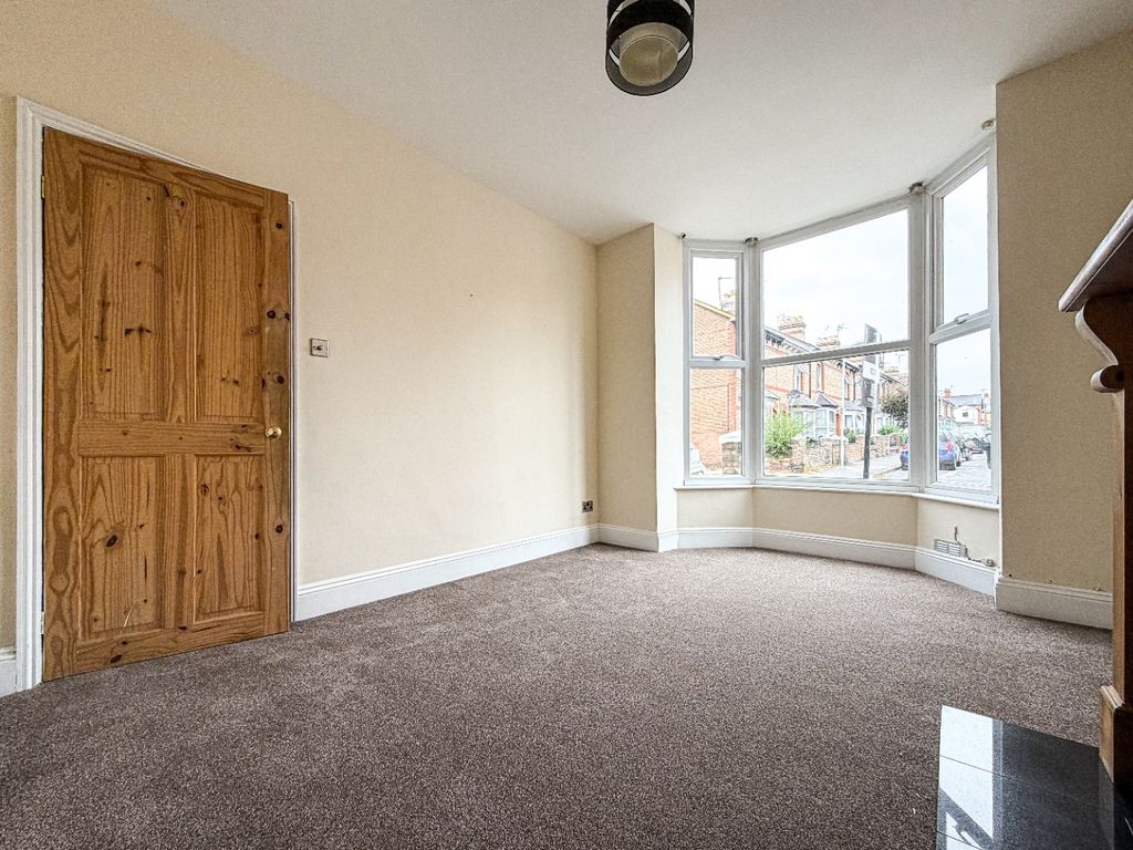 Property photo 3 of 16 4962885