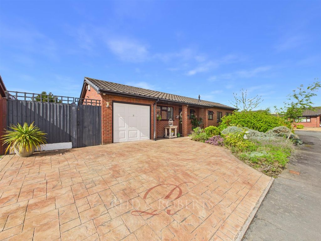 Property photo 1 of 35 Cam03999G0-Pr0236-Still031.Jpg