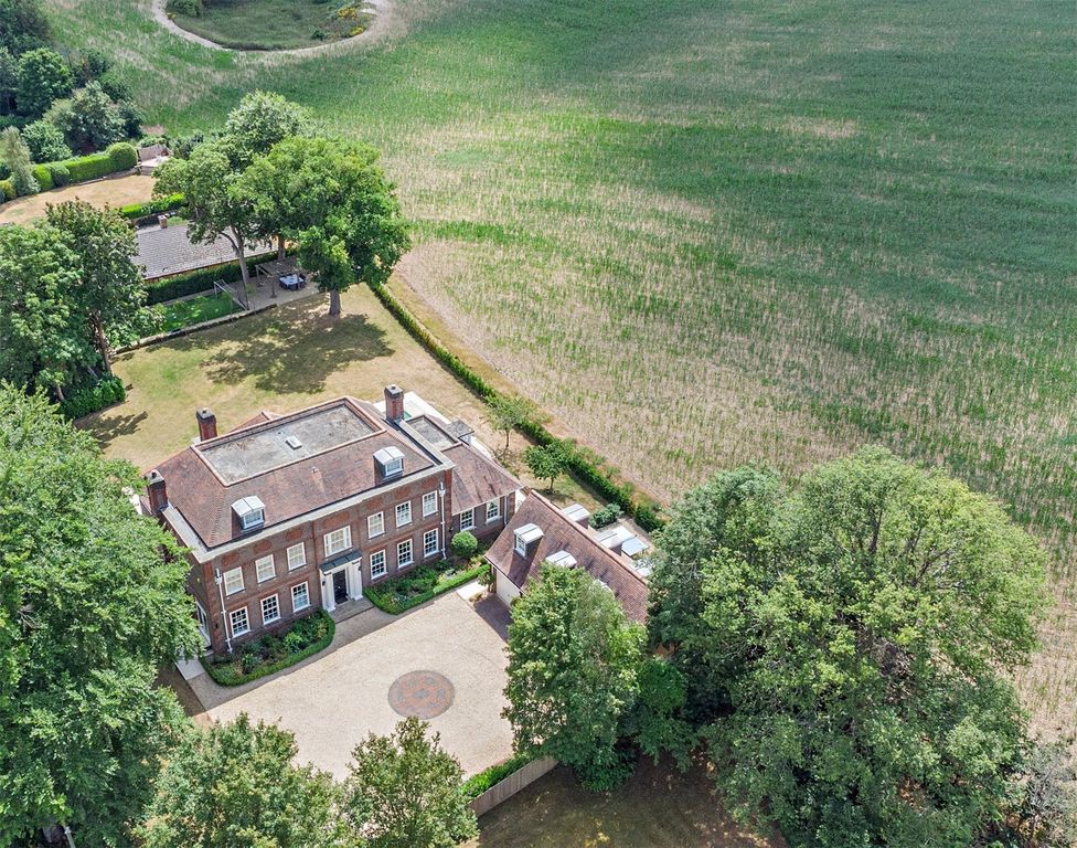 Additional image 4 of 6 bed detached house for saleFlowers Hill, Pangbourne, Berkshire RG8