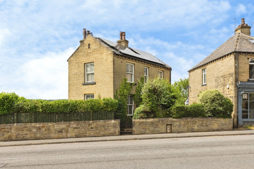 Property photo 1 of 15 Front