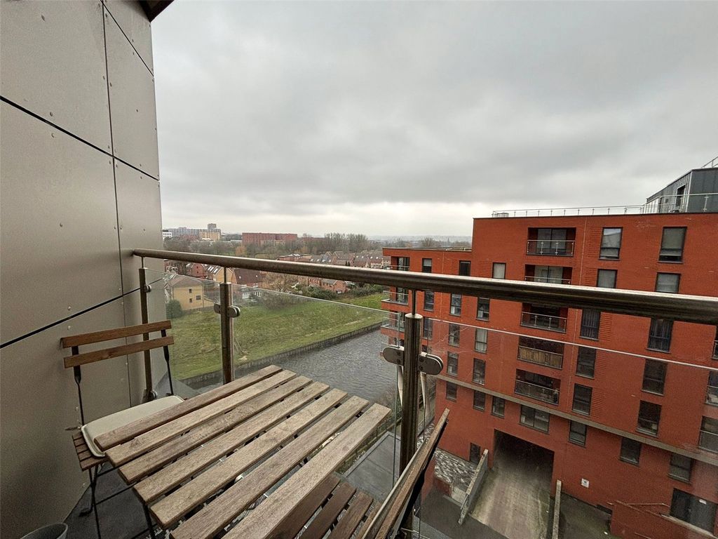 Property photo 2 of 6 Picture No. 02