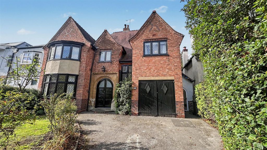Property photo 1 of 42 Approach