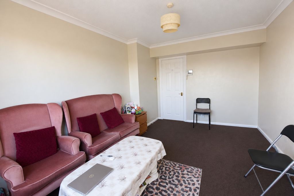 Property photo 2 of 12 Photo 9