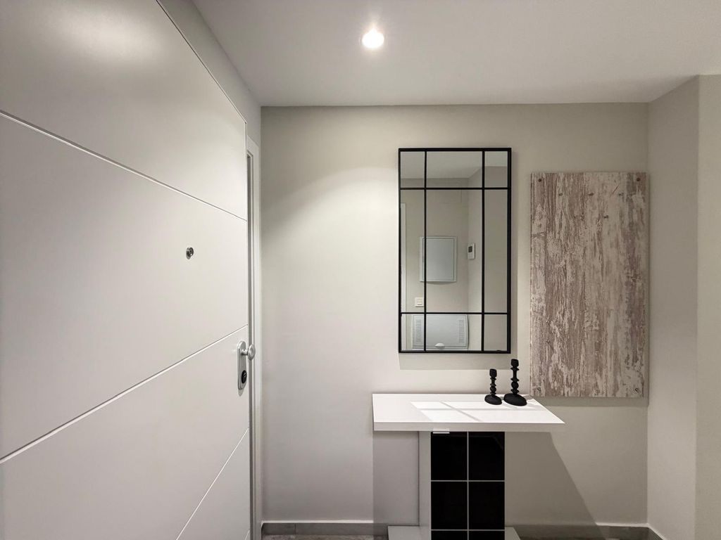 Property photo 2 of 50
