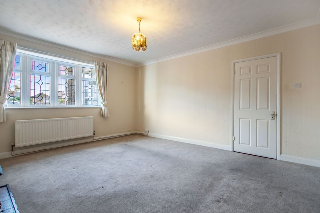 Property photo 3 of 18 Erewash-02