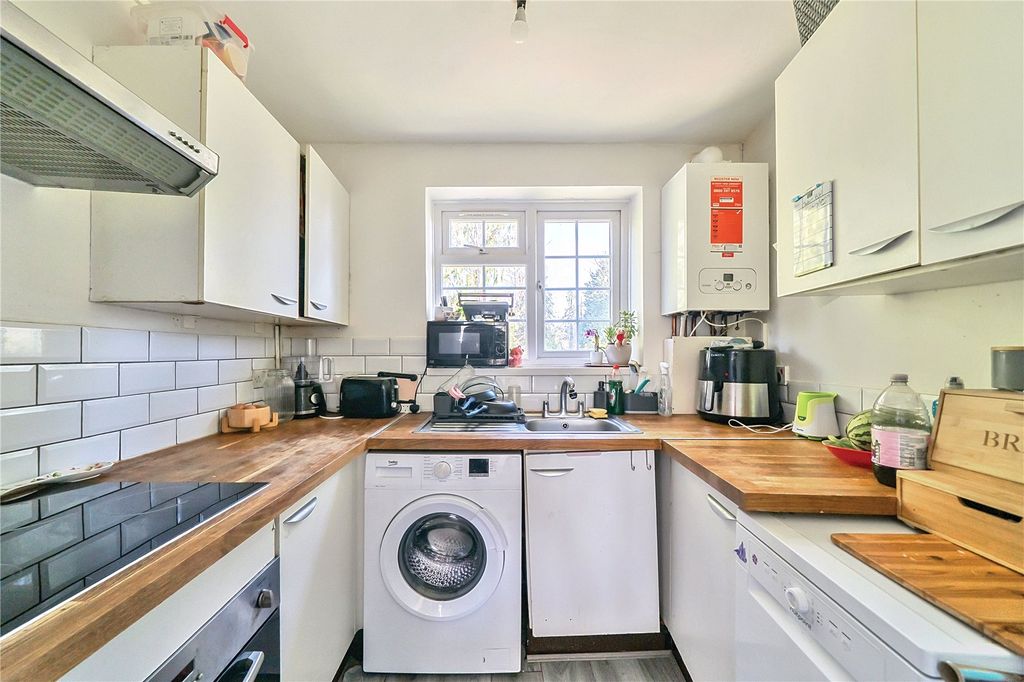 Property photo 3 of 9 Picture No. 07