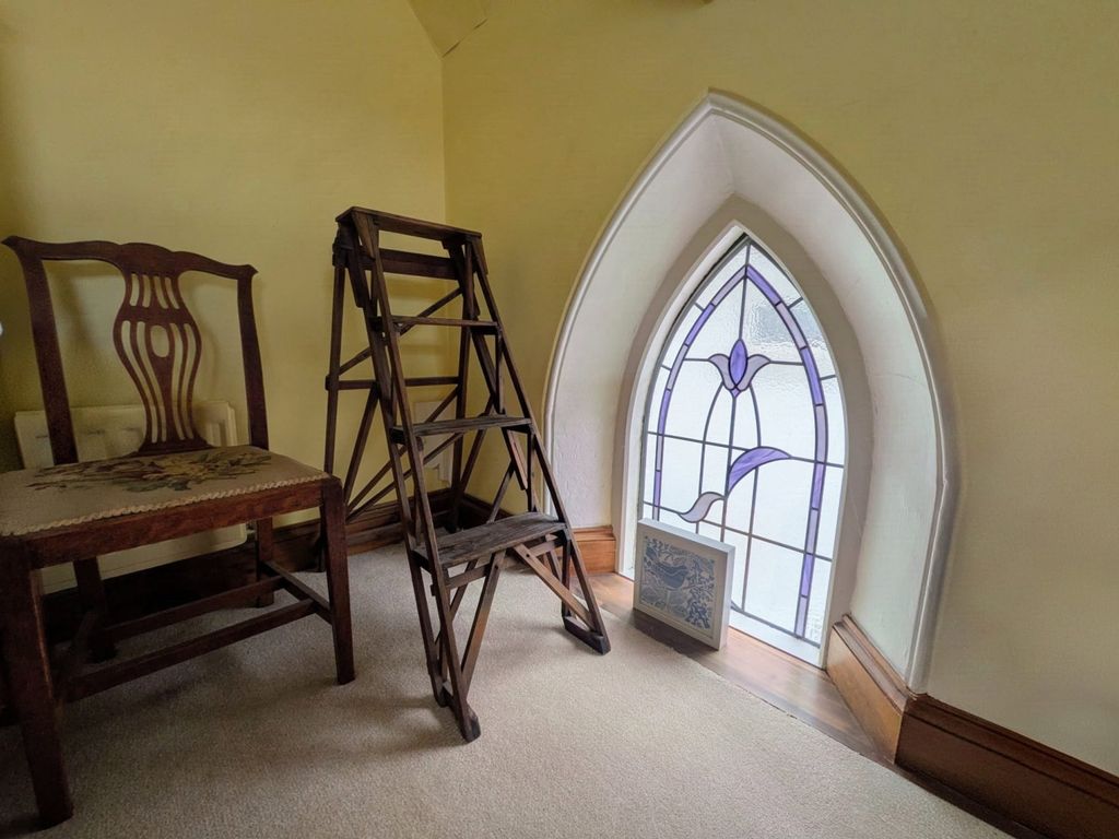 Property photo 2 of 22 71F3595B-c6Bc-49B6-89ee-Cfccc9c348Da