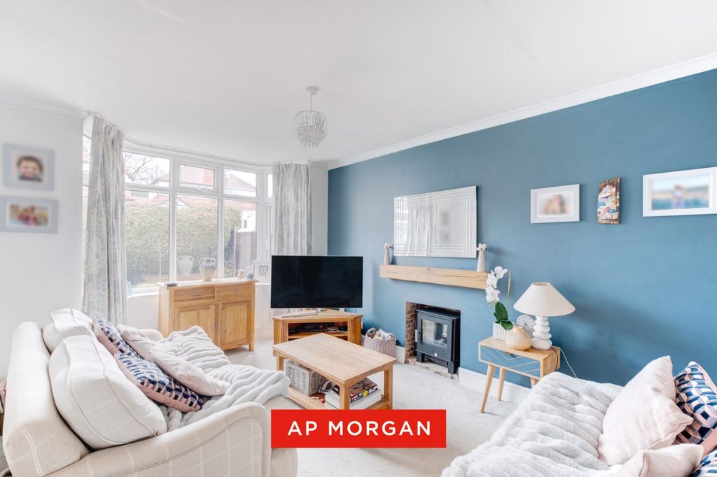 Property photo 2 of 20 Picture No. 04