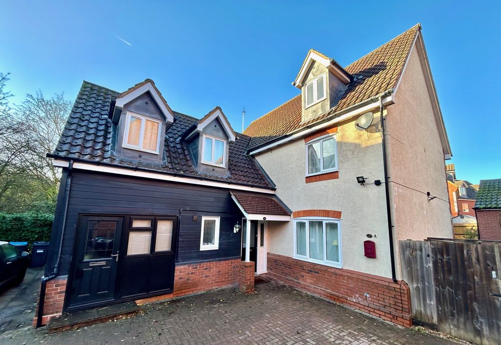 Property photo 1 of 5