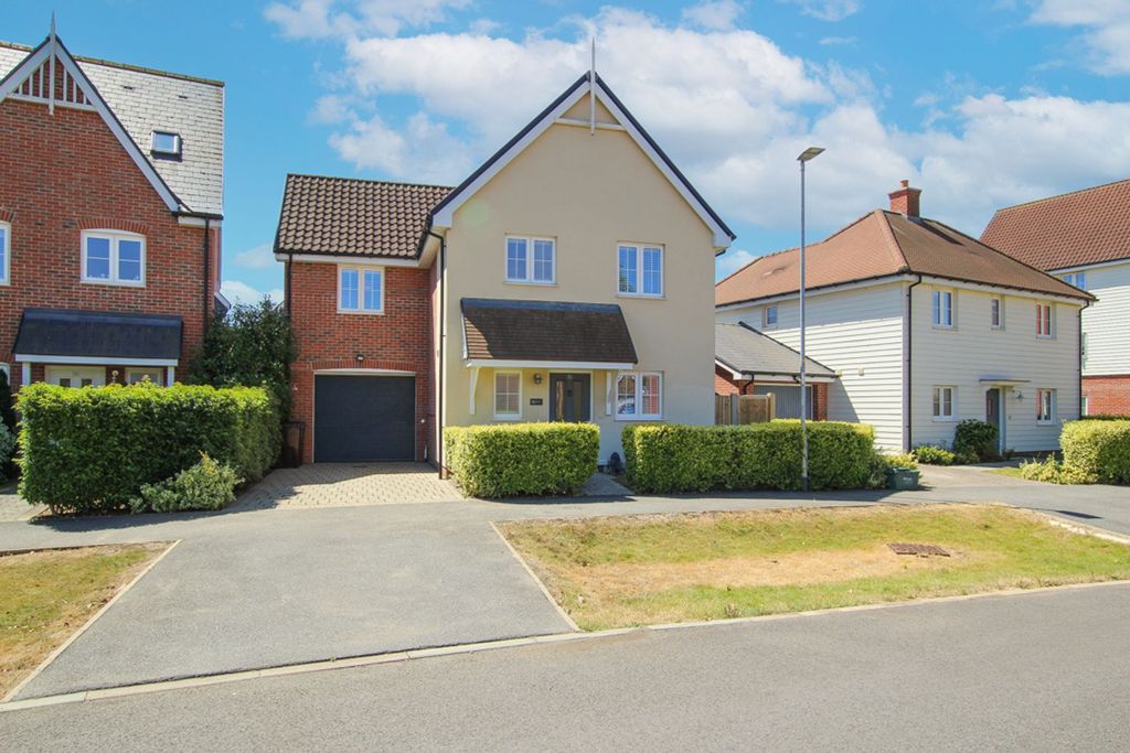 Property photo 1 of 18