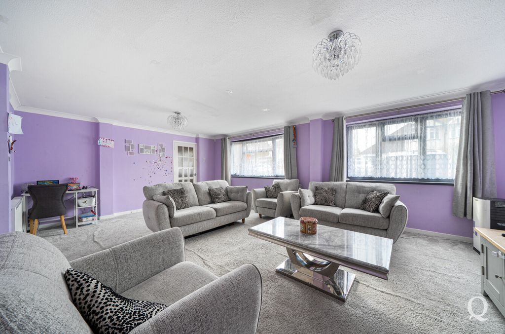 Property photo 2 of 25 3403c319-Ef35-4Ac...