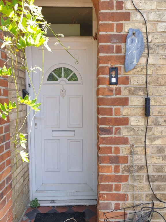 Property photo 2 of 21