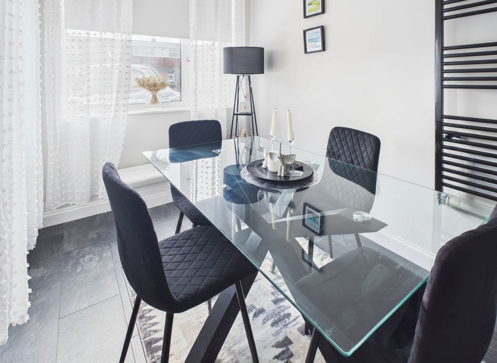 Property photo 3 of 22 Cam04425G0Pr0391Still013001