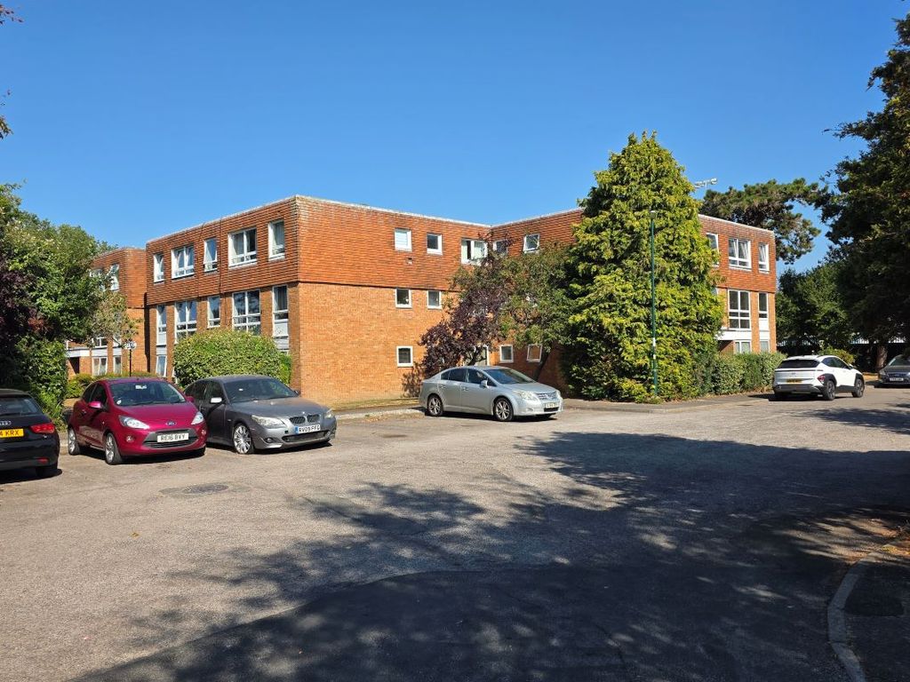 Property photo 2 of 14