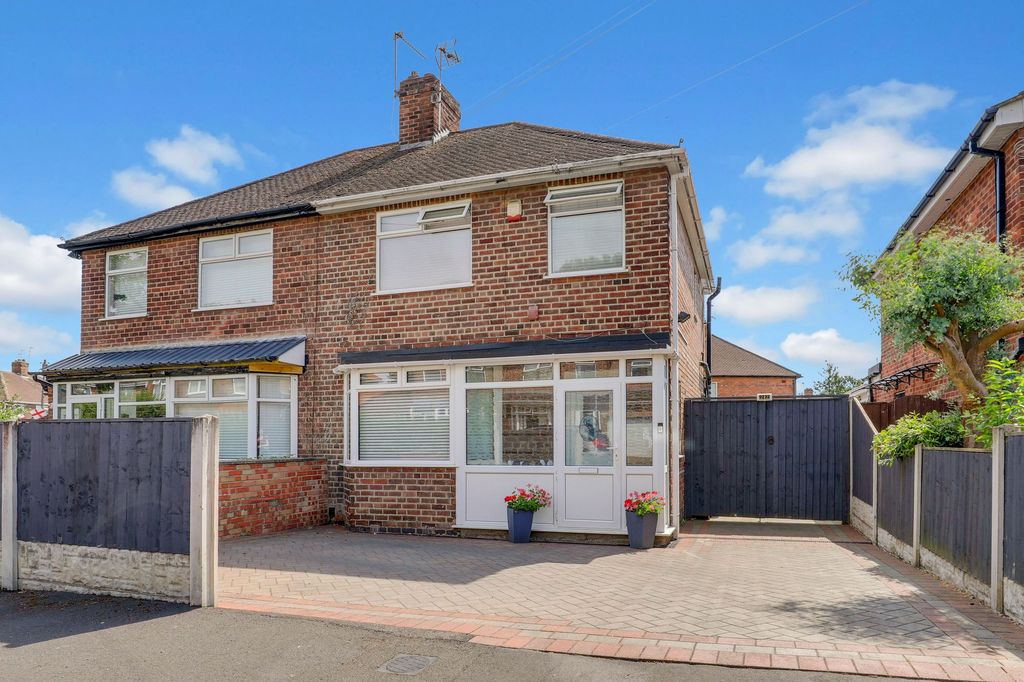 Property photo 1 of 19