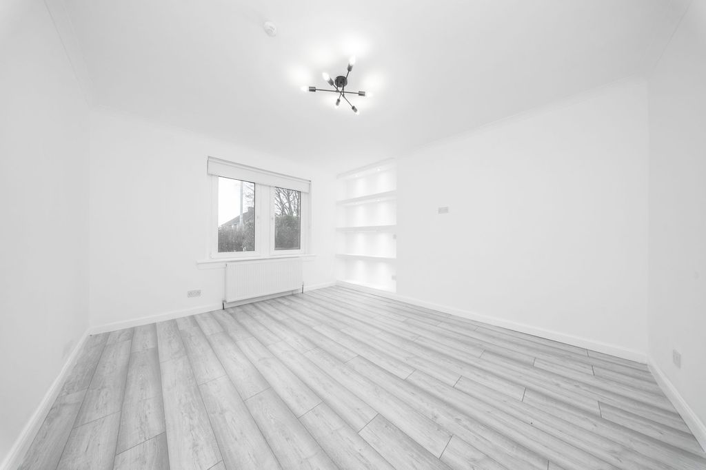 Property photo 3 of 38 Living Room