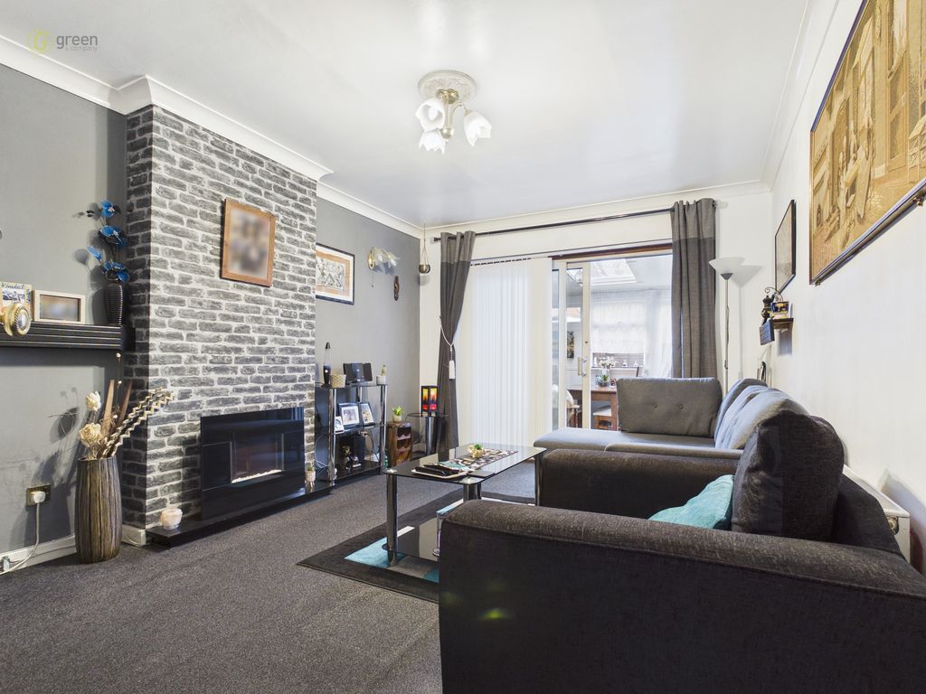 Property photo 2 of 37 Cam01332G0Pr0652Still006