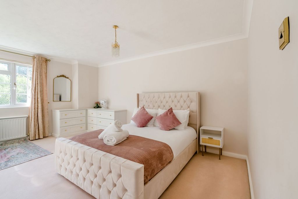 Additional image 27 of 4 bed detached house for salePotters Heights Close, Pinner HA5