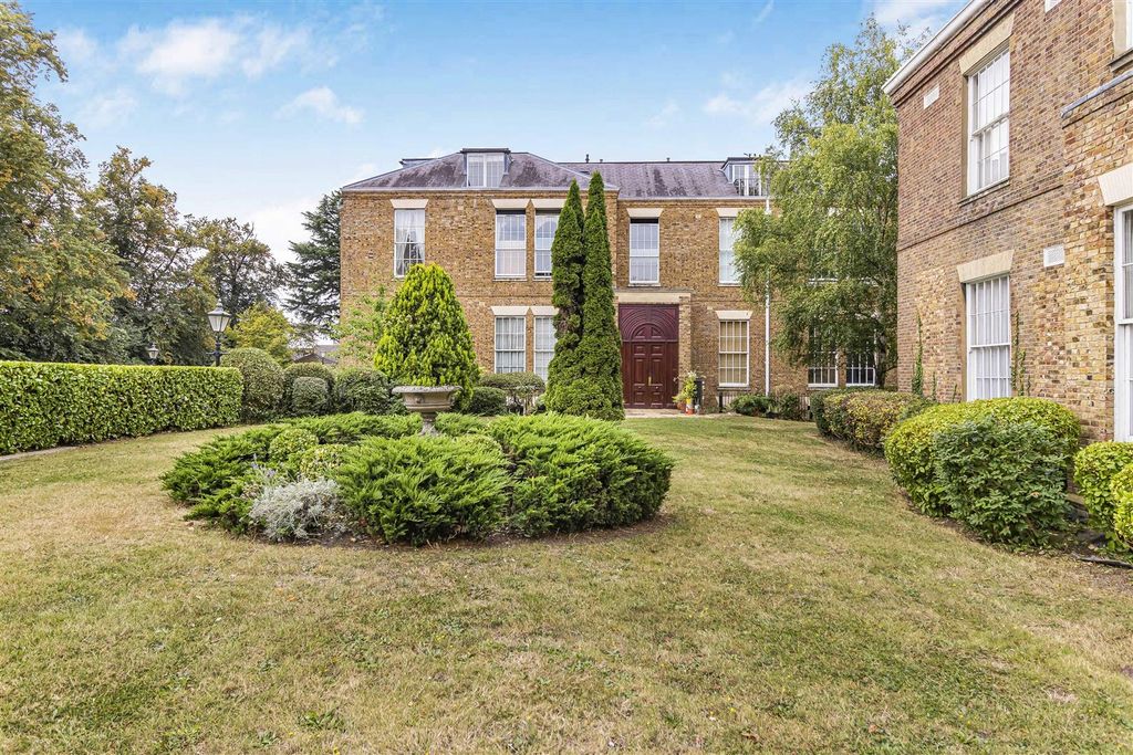 Property photo 2 of 15 3_37707.Jpg