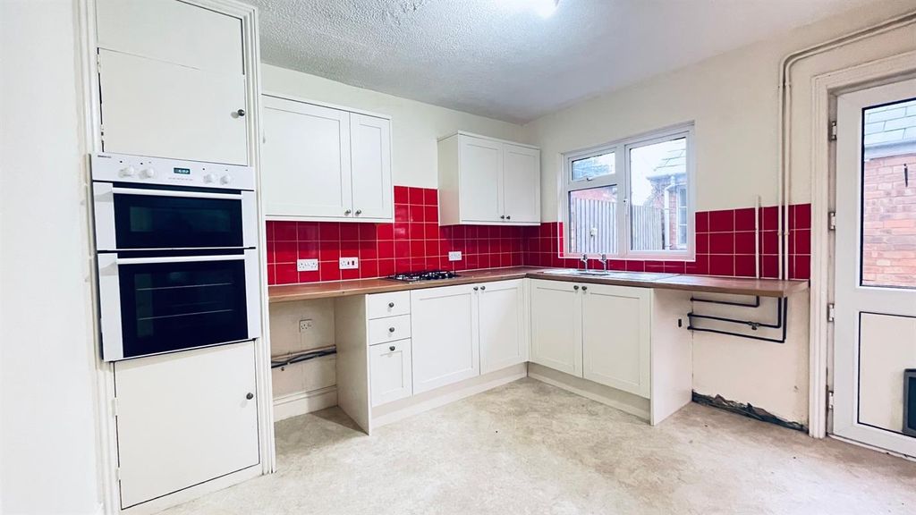 Property photo 3 of 10 Photo 13