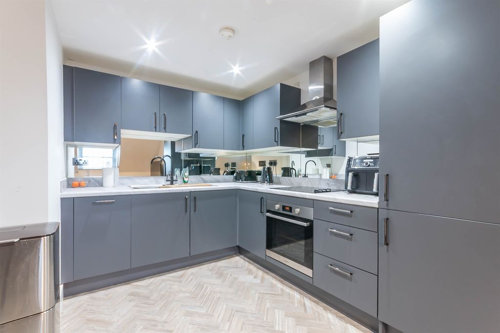 Property photo 1 of 14 Lounge Diner / Kitchen