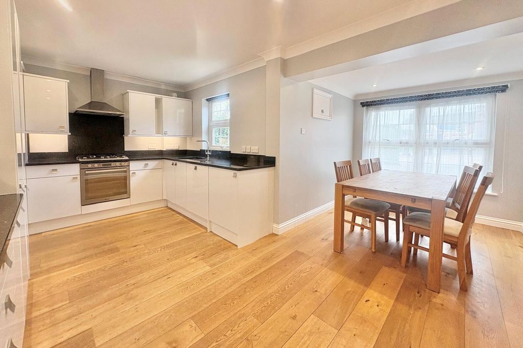 Property photo 2 of 13 Picture No. 07