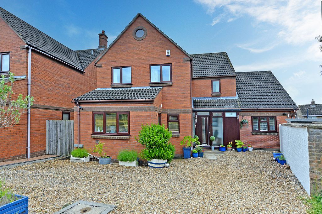 Property photo 1 of 25