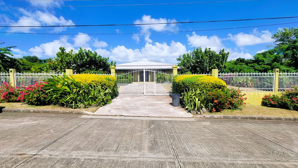 Property photo 1 of 22
