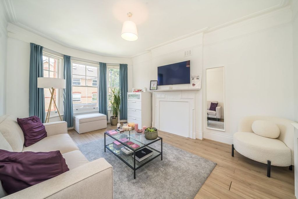 Property photo 2 of 7