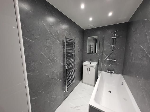 Property photo 1 of 9 83 Hhr Bath.Jpg