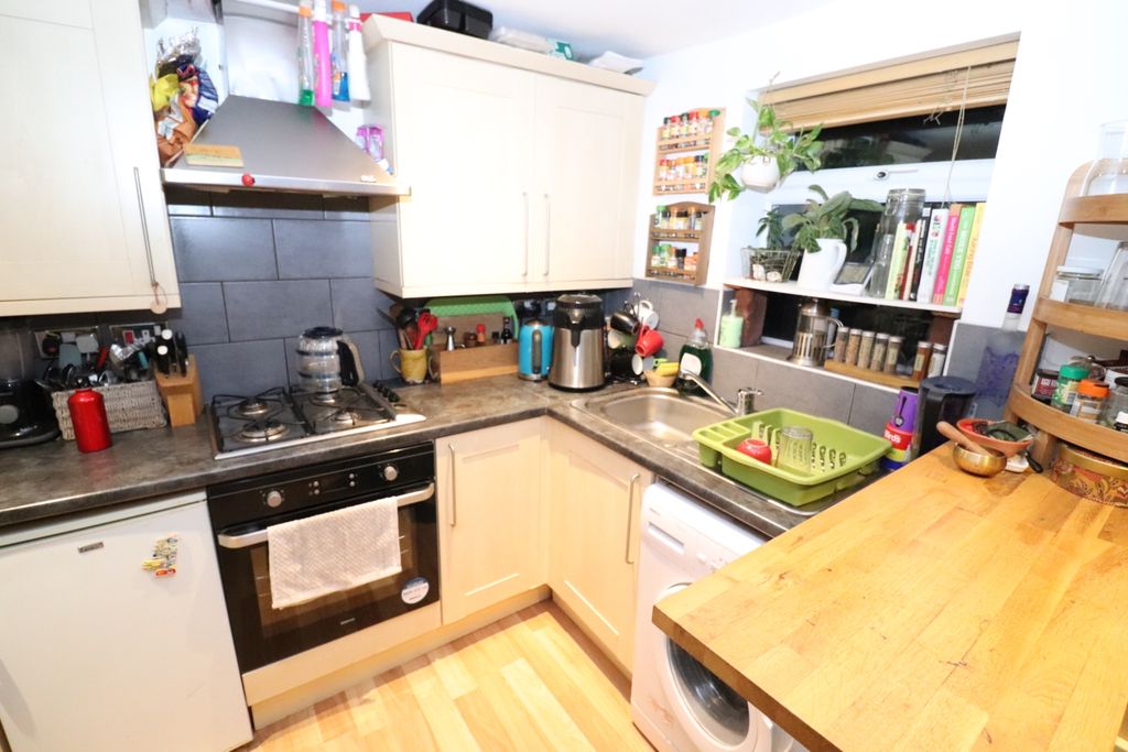 Property photo 2 of 4