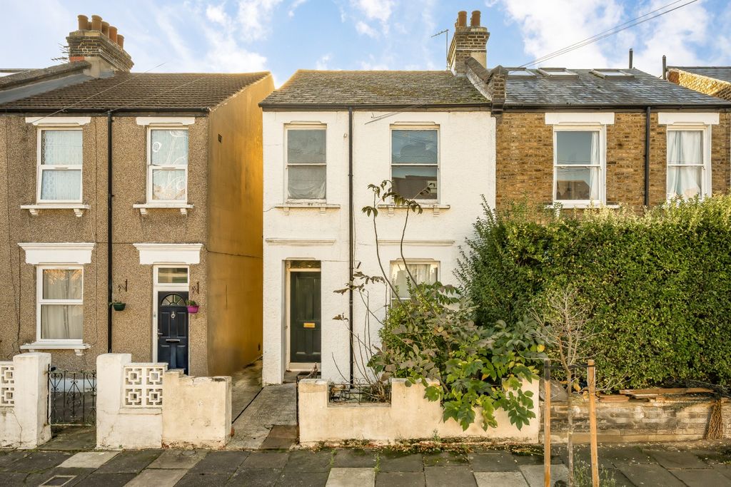Property photo 1 of 7